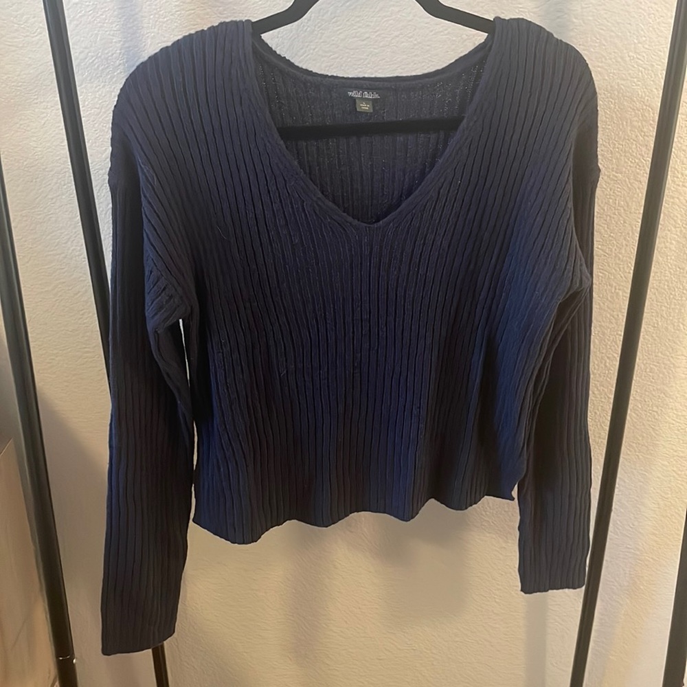Light weight sweater